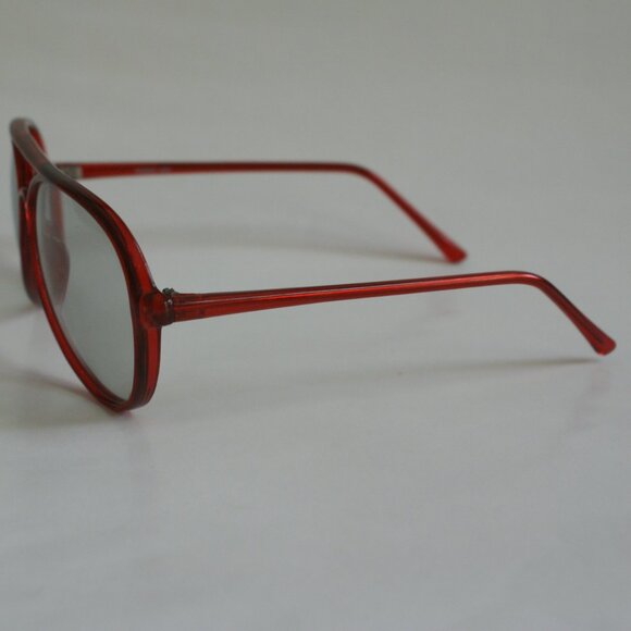 NWOT True Vintage Crystal cranberry red aviator frame w/light tint glass lens - Picture 3 of 6